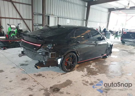 2025 Hyundai Elantra N z USA, uszkodzony, nr VIN KMHLW4DK3SU032253